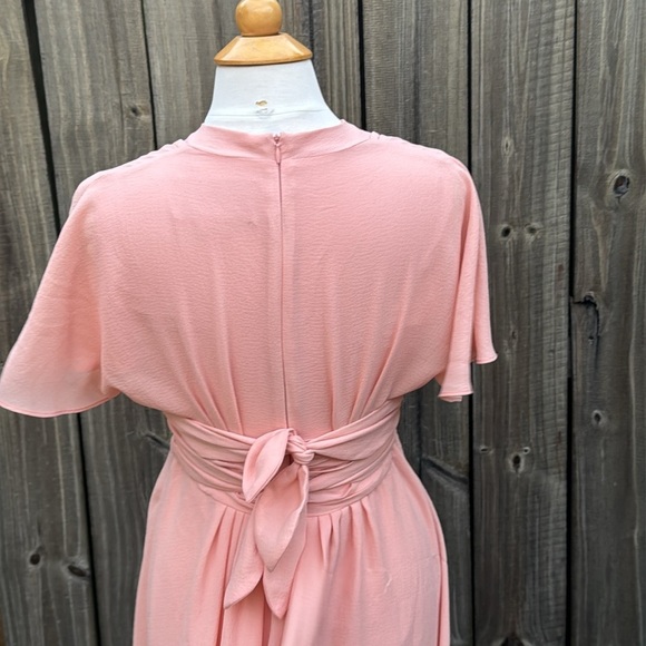 GAL MEETS GLAM Jane Tie Waist Midi Dress Coral PINK CREPE V NECK SIZE 4 - Picture 6 of 9